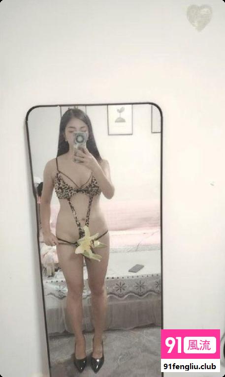 大长腿肥臀温蒂